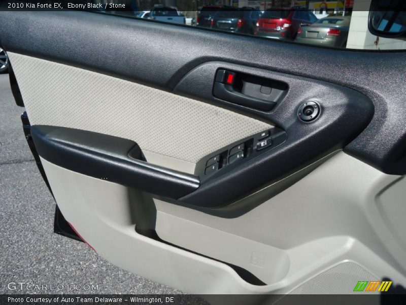 Ebony Black / Stone 2010 Kia Forte EX