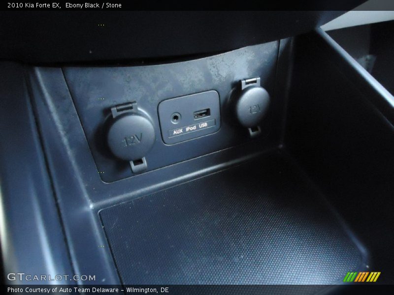 Ebony Black / Stone 2010 Kia Forte EX