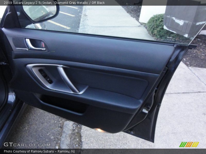 Diamond Gray Metallic / Off Black 2009 Subaru Legacy 2.5i Sedan