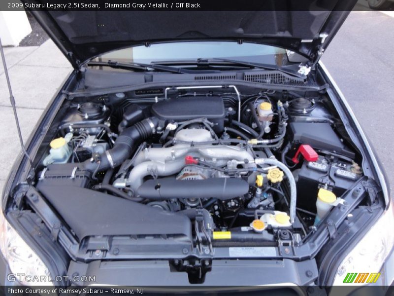 Diamond Gray Metallic / Off Black 2009 Subaru Legacy 2.5i Sedan