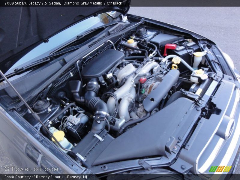 Diamond Gray Metallic / Off Black 2009 Subaru Legacy 2.5i Sedan