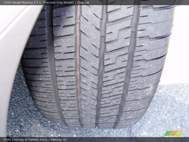 Precision Gray Metallic / Charcoal 2009 Nissan Maxima 3.5 S