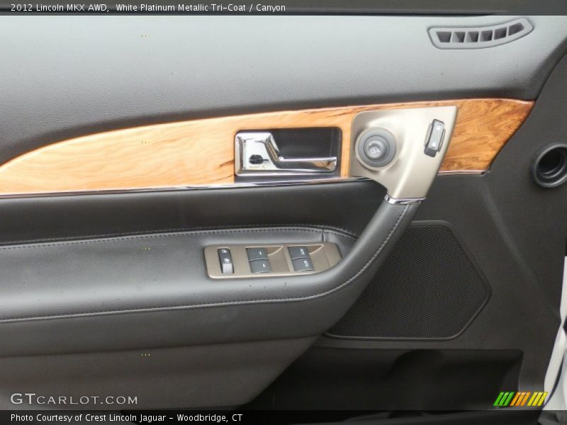 White Platinum Metallic Tri-Coat / Canyon 2012 Lincoln MKX AWD