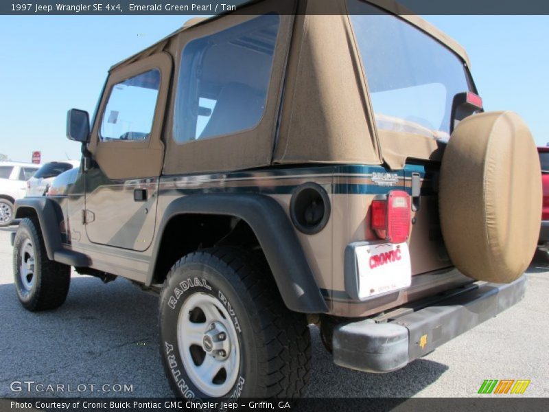 Emerald Green Pearl / Tan 1997 Jeep Wrangler SE 4x4