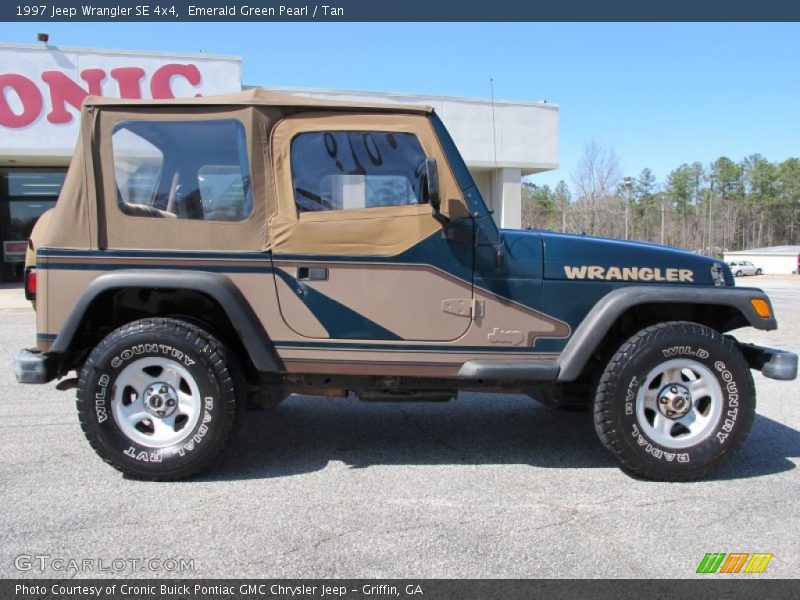 Emerald Green Pearl / Tan 1997 Jeep Wrangler SE 4x4