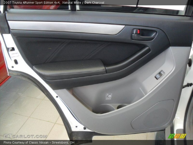 Natural White / Dark Charcoal 2007 Toyota 4Runner Sport Edition 4x4