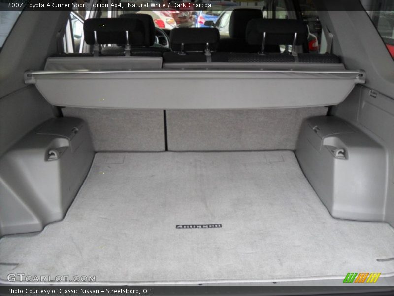 Natural White / Dark Charcoal 2007 Toyota 4Runner Sport Edition 4x4