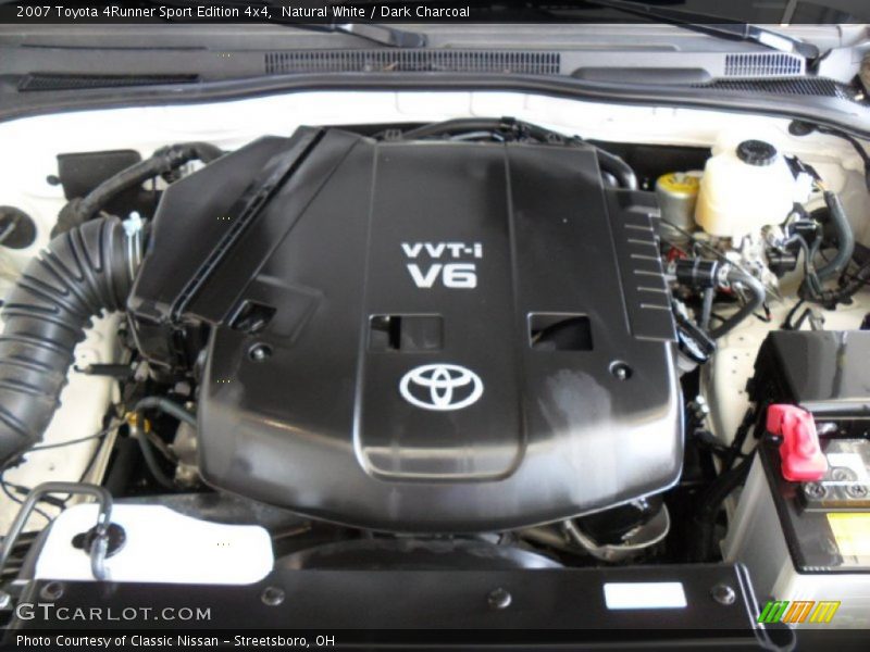 Natural White / Dark Charcoal 2007 Toyota 4Runner Sport Edition 4x4