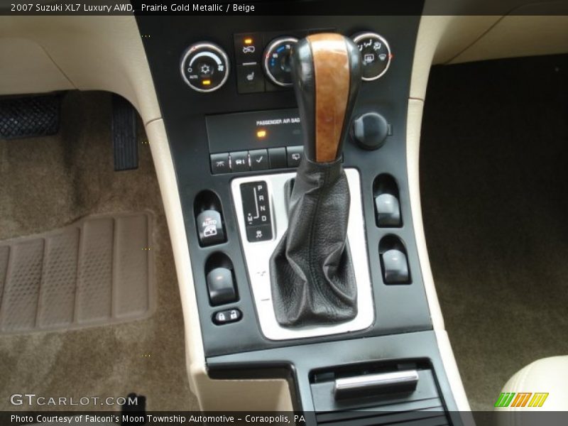 Prairie Gold Metallic / Beige 2007 Suzuki XL7 Luxury AWD
