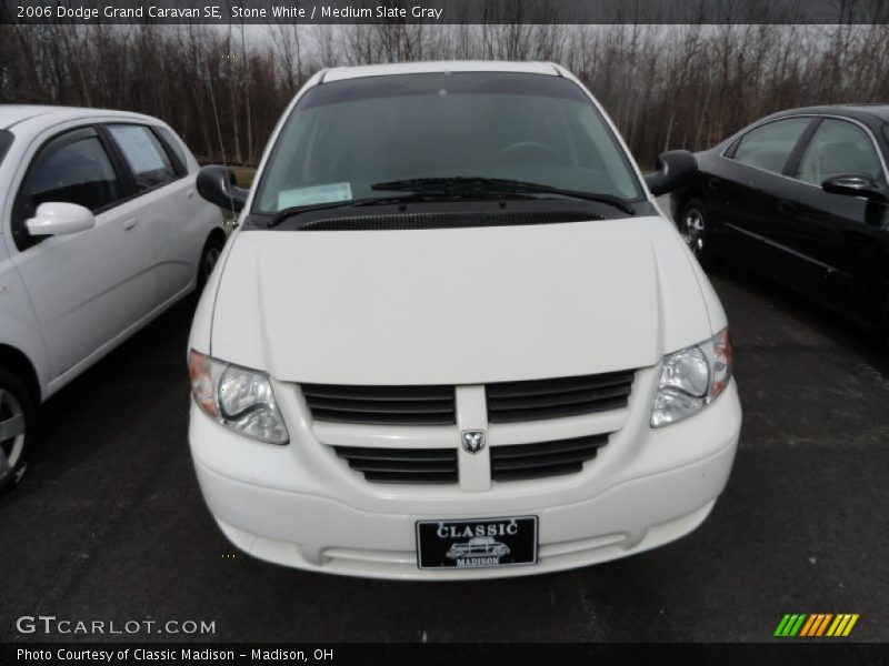 Stone White / Medium Slate Gray 2006 Dodge Grand Caravan SE