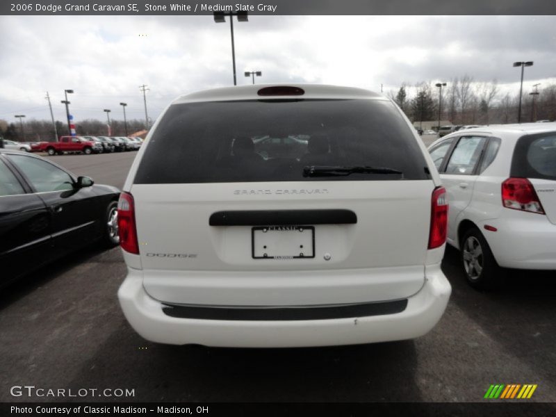 Stone White / Medium Slate Gray 2006 Dodge Grand Caravan SE