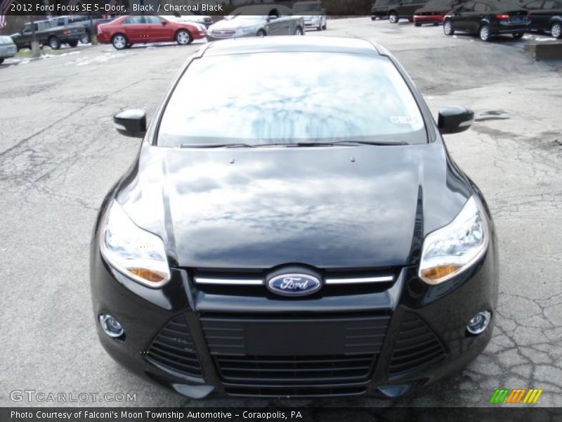 Black / Charcoal Black 2012 Ford Focus SE 5-Door