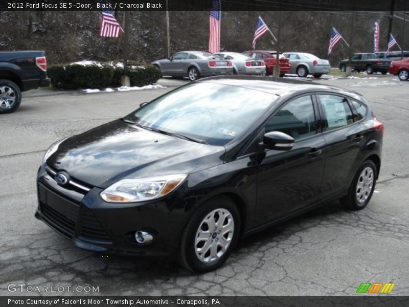 Black / Charcoal Black 2012 Ford Focus SE 5-Door