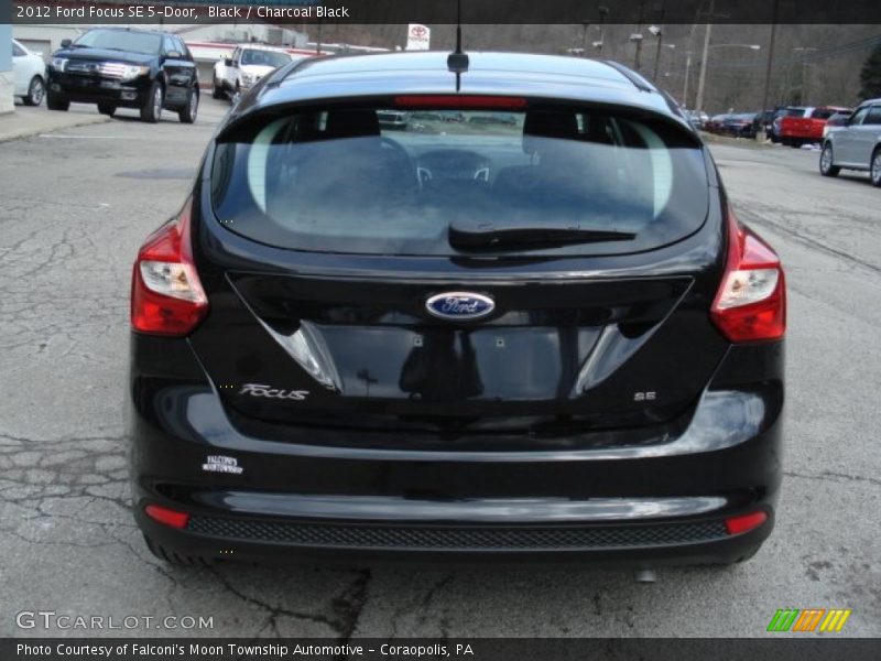 Black / Charcoal Black 2012 Ford Focus SE 5-Door
