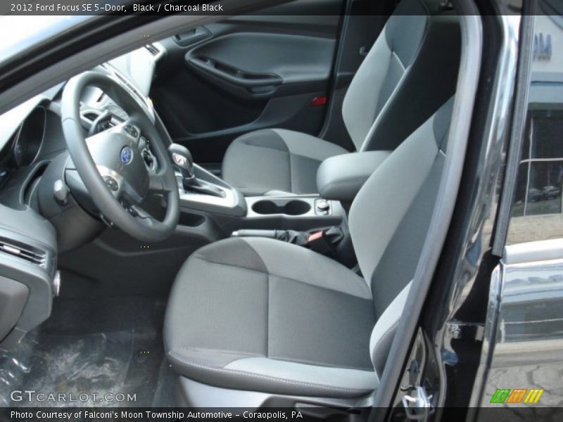 Black / Charcoal Black 2012 Ford Focus SE 5-Door