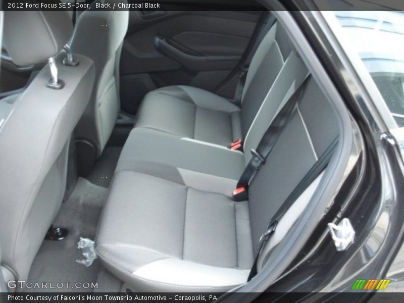 Black / Charcoal Black 2012 Ford Focus SE 5-Door