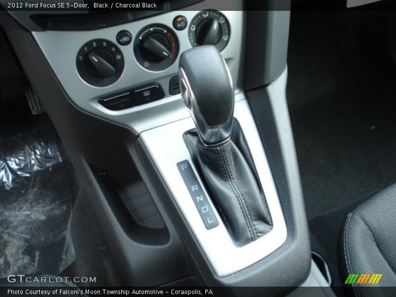 Black / Charcoal Black 2012 Ford Focus SE 5-Door