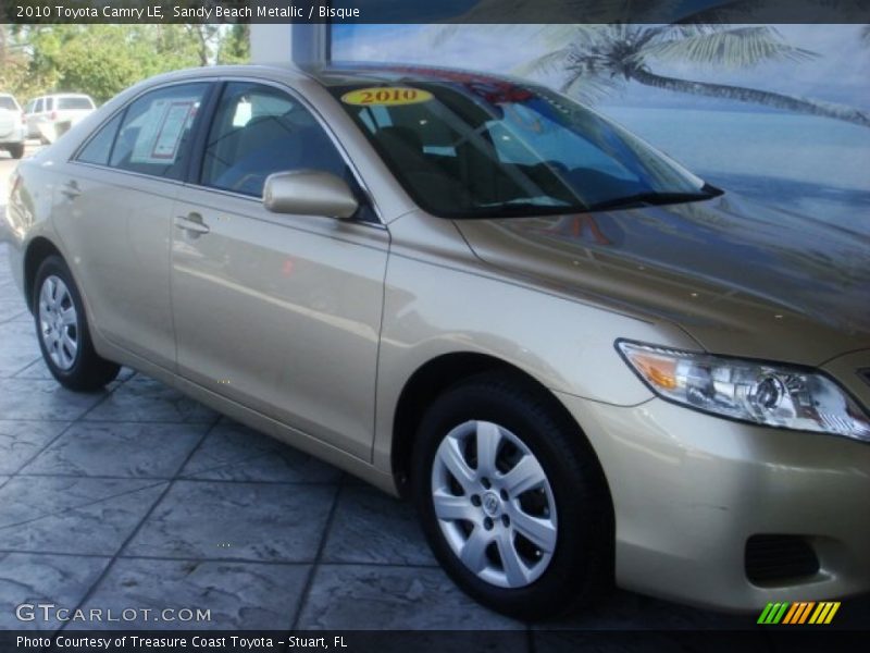 Sandy Beach Metallic / Bisque 2010 Toyota Camry LE