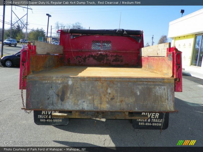 Red Clearcoat / Medium Flint 2006 Ford F350 Super Duty XL Regular Cab 4x4 Dump Truck