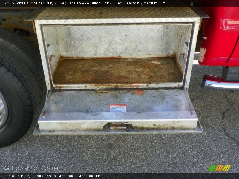 Red Clearcoat / Medium Flint 2006 Ford F350 Super Duty XL Regular Cab 4x4 Dump Truck