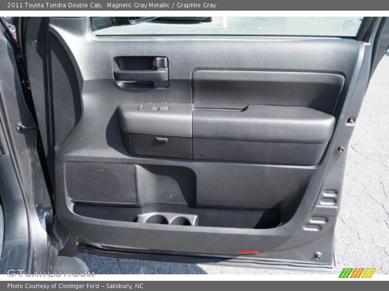 Magnetic Gray Metallic / Graphite Gray 2011 Toyota Tundra Double Cab