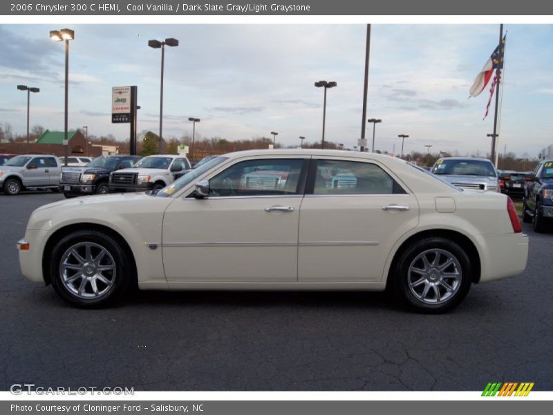 Cool Vanilla / Dark Slate Gray/Light Graystone 2006 Chrysler 300 C HEMI