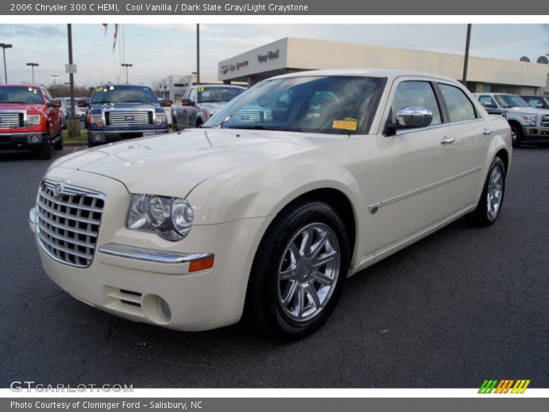 Cool Vanilla / Dark Slate Gray/Light Graystone 2006 Chrysler 300 C HEMI