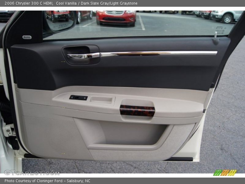 Cool Vanilla / Dark Slate Gray/Light Graystone 2006 Chrysler 300 C HEMI