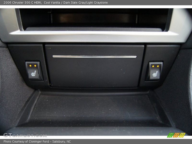 Cool Vanilla / Dark Slate Gray/Light Graystone 2006 Chrysler 300 C HEMI