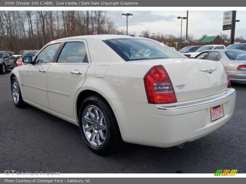 Cool Vanilla / Dark Slate Gray/Light Graystone 2006 Chrysler 300 C HEMI