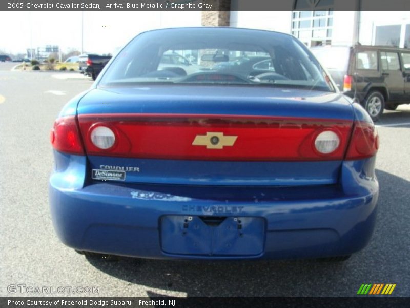 Arrival Blue Metallic / Graphite Gray 2005 Chevrolet Cavalier Sedan
