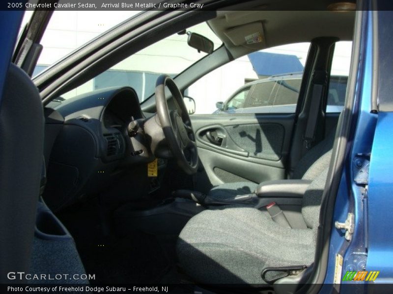 Arrival Blue Metallic / Graphite Gray 2005 Chevrolet Cavalier Sedan