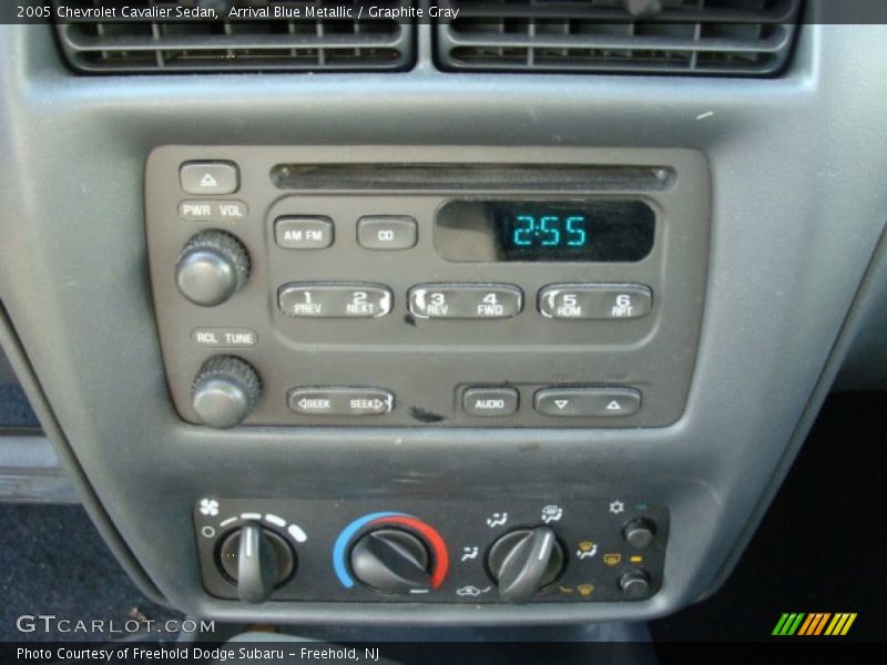 Arrival Blue Metallic / Graphite Gray 2005 Chevrolet Cavalier Sedan