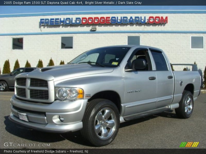 Bright Silver Metallic / Dark Slate Gray 2005 Dodge Ram 1500 SLT Daytona Quad Cab 4x4