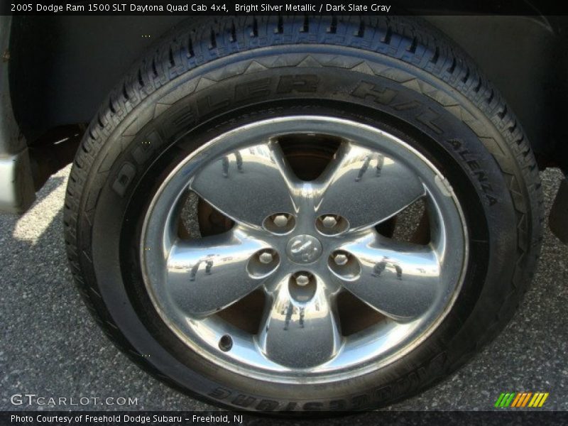 Bright Silver Metallic / Dark Slate Gray 2005 Dodge Ram 1500 SLT Daytona Quad Cab 4x4