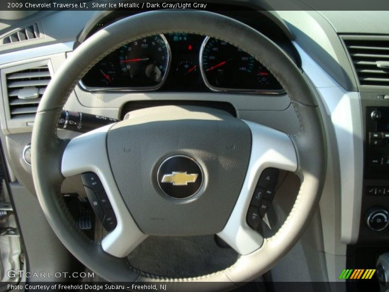 Silver Ice Metallic / Dark Gray/Light Gray 2009 Chevrolet Traverse LT
