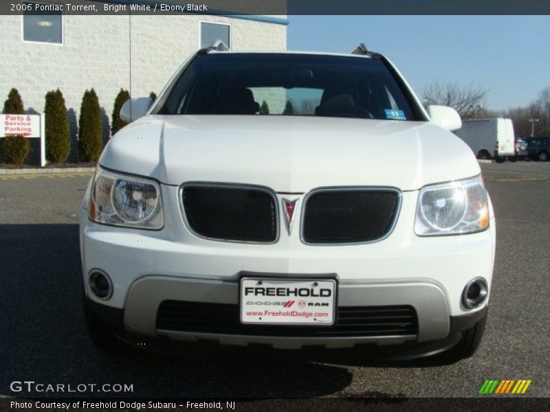Bright White / Ebony Black 2006 Pontiac Torrent