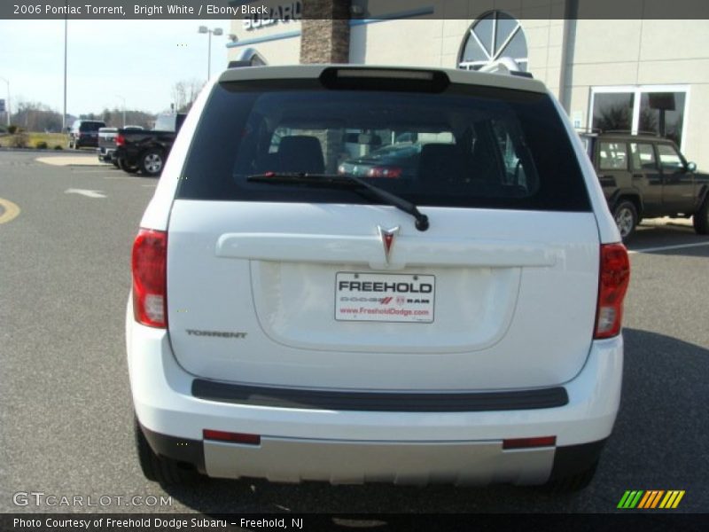 Bright White / Ebony Black 2006 Pontiac Torrent