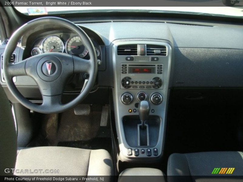 Bright White / Ebony Black 2006 Pontiac Torrent