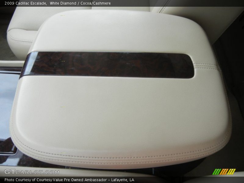 White Diamond / Cocoa/Cashmere 2009 Cadillac Escalade