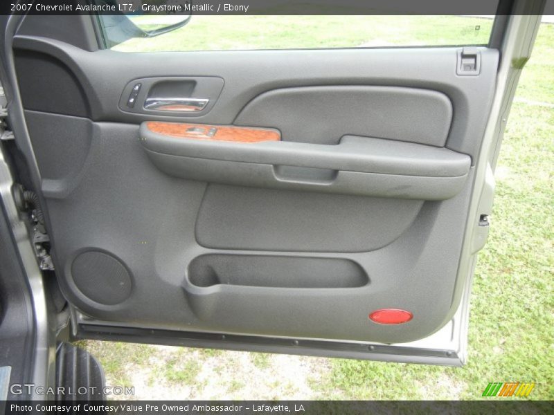 Graystone Metallic / Ebony 2007 Chevrolet Avalanche LTZ