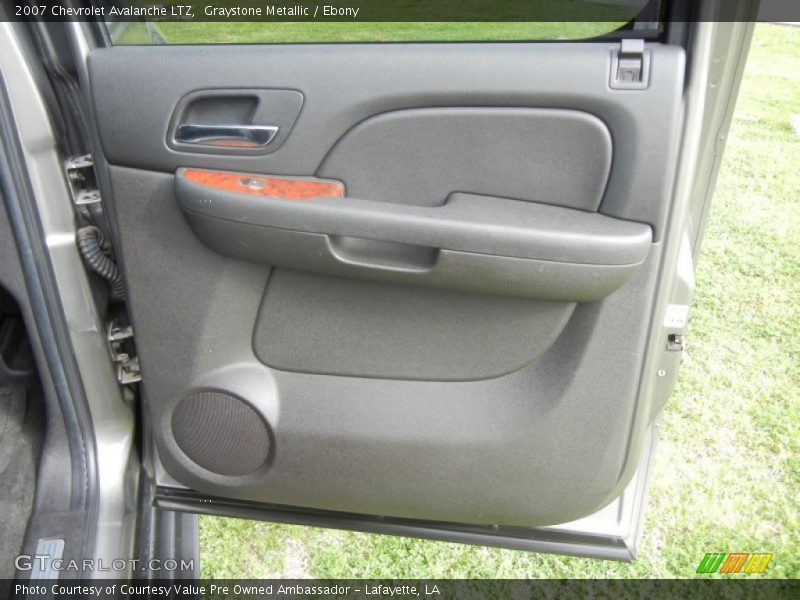 Graystone Metallic / Ebony 2007 Chevrolet Avalanche LTZ