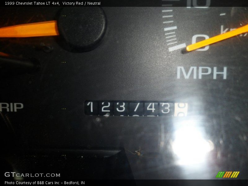 Victory Red / Neutral 1999 Chevrolet Tahoe LT 4x4