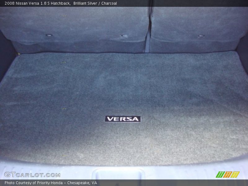 Brilliant Silver / Charcoal 2008 Nissan Versa 1.8 S Hatchback