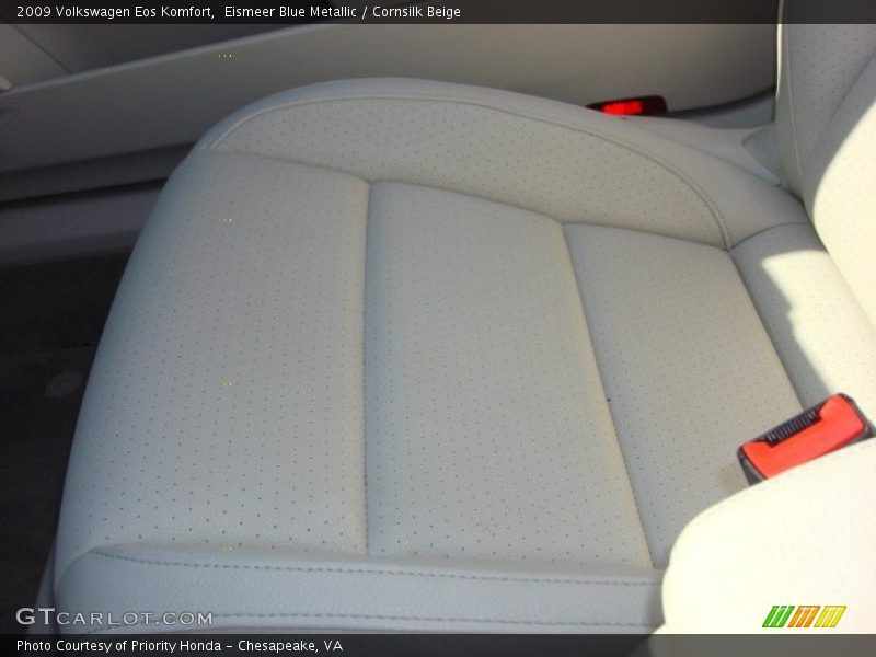 Eismeer Blue Metallic / Cornsilk Beige 2009 Volkswagen Eos Komfort