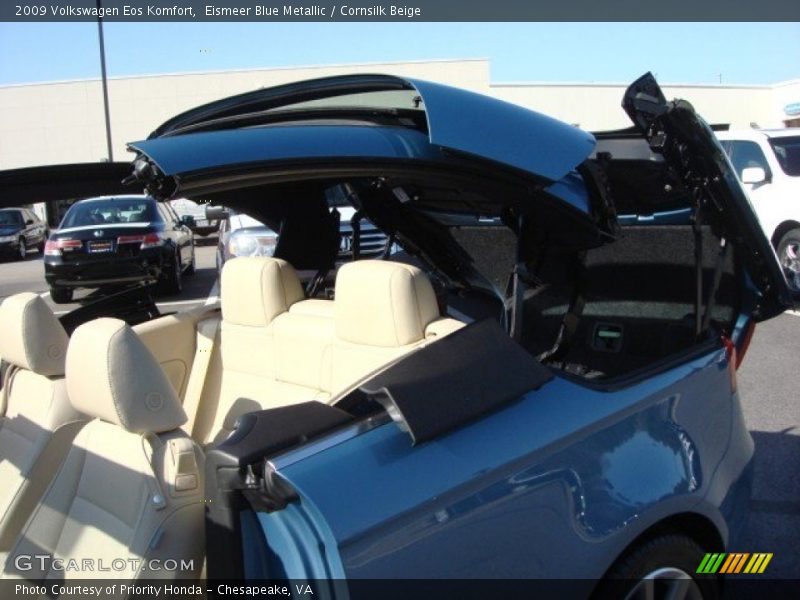 Eismeer Blue Metallic / Cornsilk Beige 2009 Volkswagen Eos Komfort