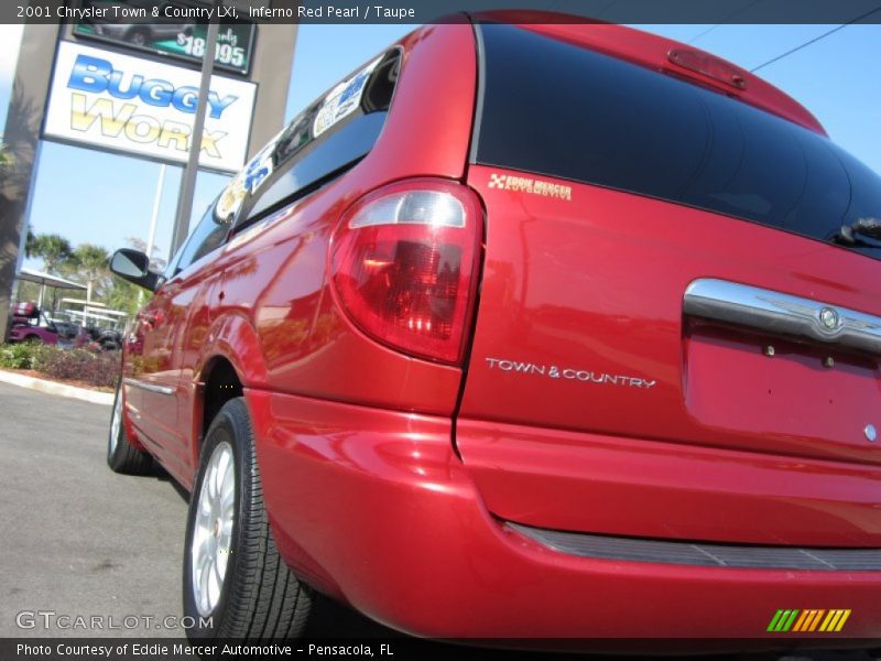 Inferno Red Pearl / Taupe 2001 Chrysler Town & Country LXi