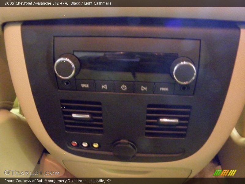 Black / Light Cashmere 2009 Chevrolet Avalanche LTZ 4x4
