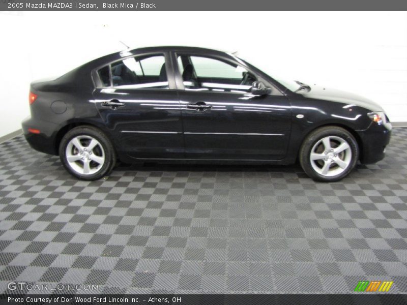 Black Mica / Black 2005 Mazda MAZDA3 i Sedan