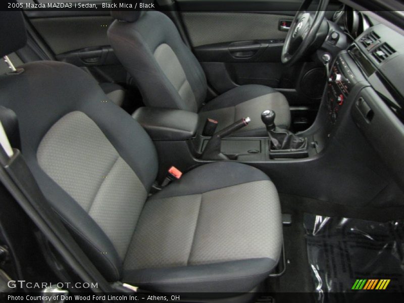 Black Mica / Black 2005 Mazda MAZDA3 i Sedan